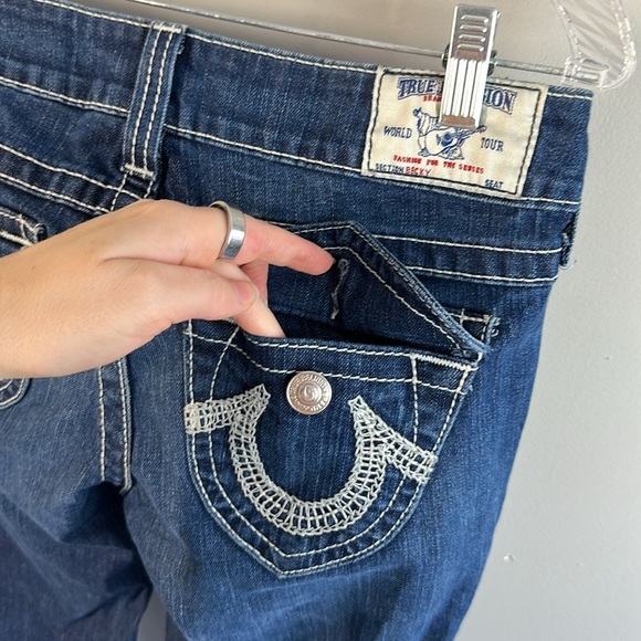 True Religion Becky White Stitch Bootcut Jeans Size 28 - Picture 11 of 16